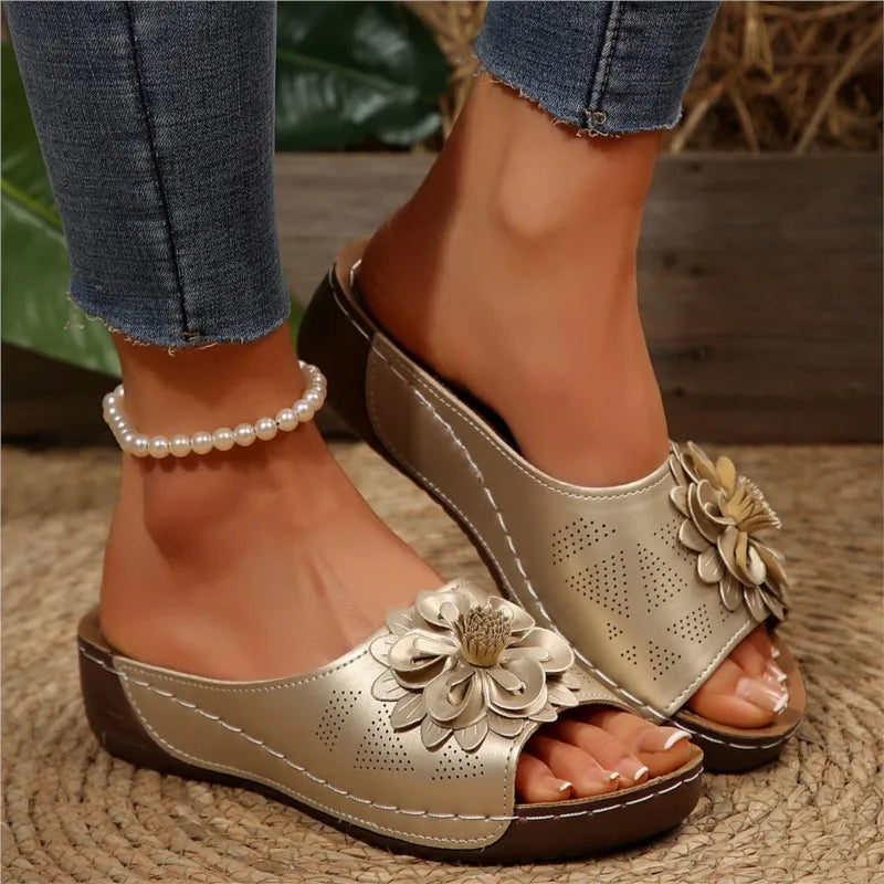 Clara Lay Soft Bloom Sandal