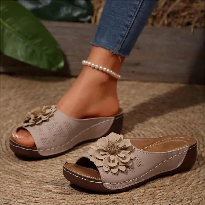Clara Lay Soft Bloom Sandal